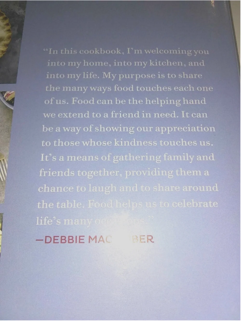 SIGNED AUTOGRAPHED Debbie Macomber's Table Cook book Hard cover BRAND NEW x